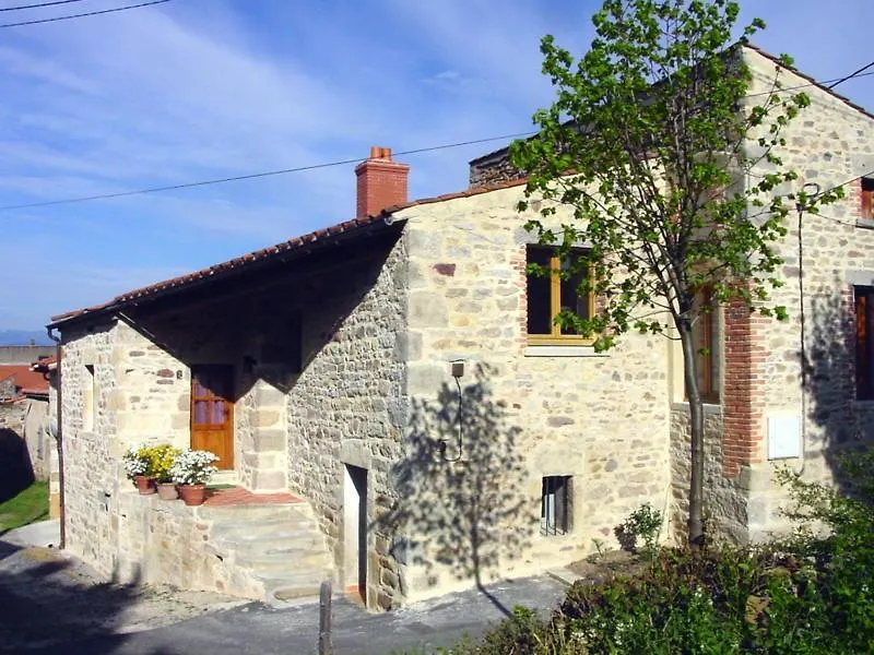 Le Gite Des Dix Portes Yronde-et-Buron 0*,  France