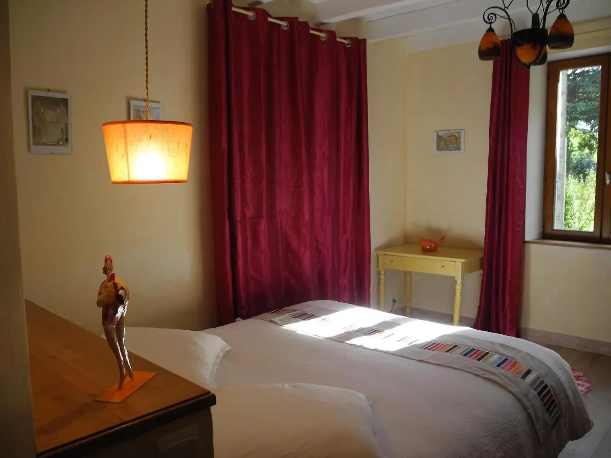 Holiday home Le Gite Des Dix Portes Yronde-et-Buron